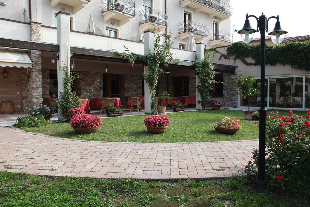 Hotel Belvedere Torri Del Benaco Eksteriør bilde